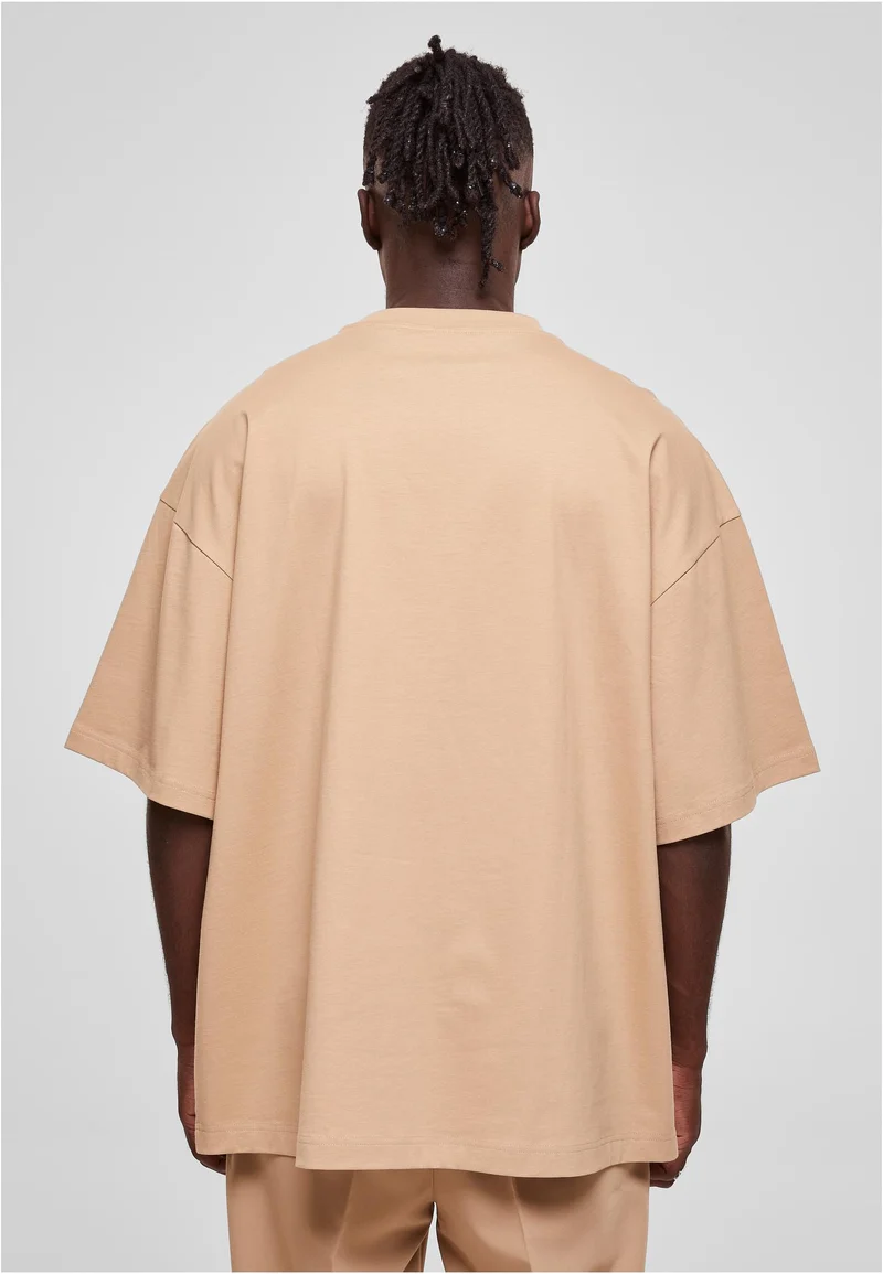 UC Huge Tee