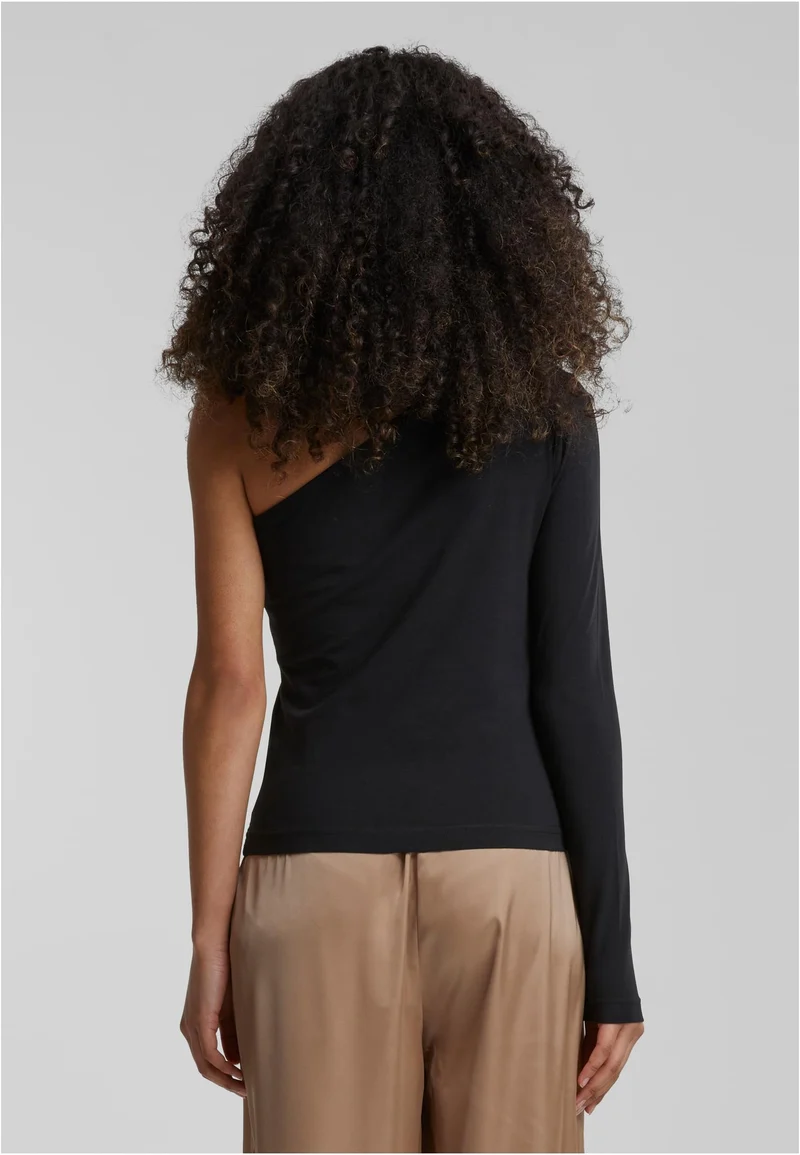 UC Asymmetric Longsleeve