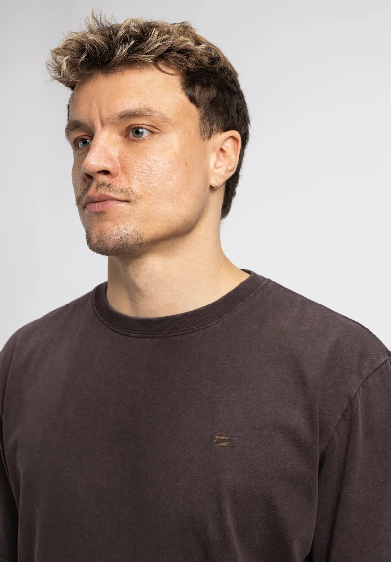Easy Tee