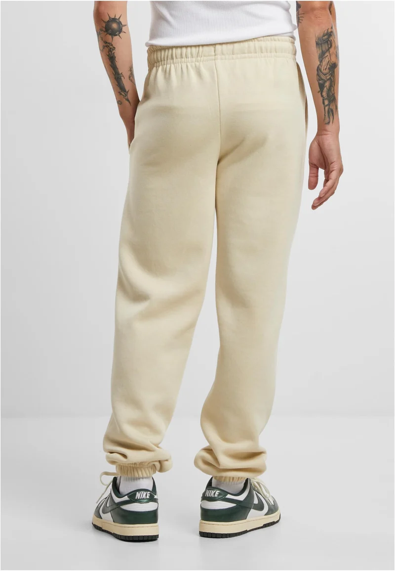 UC Basic Essential Sweatpants