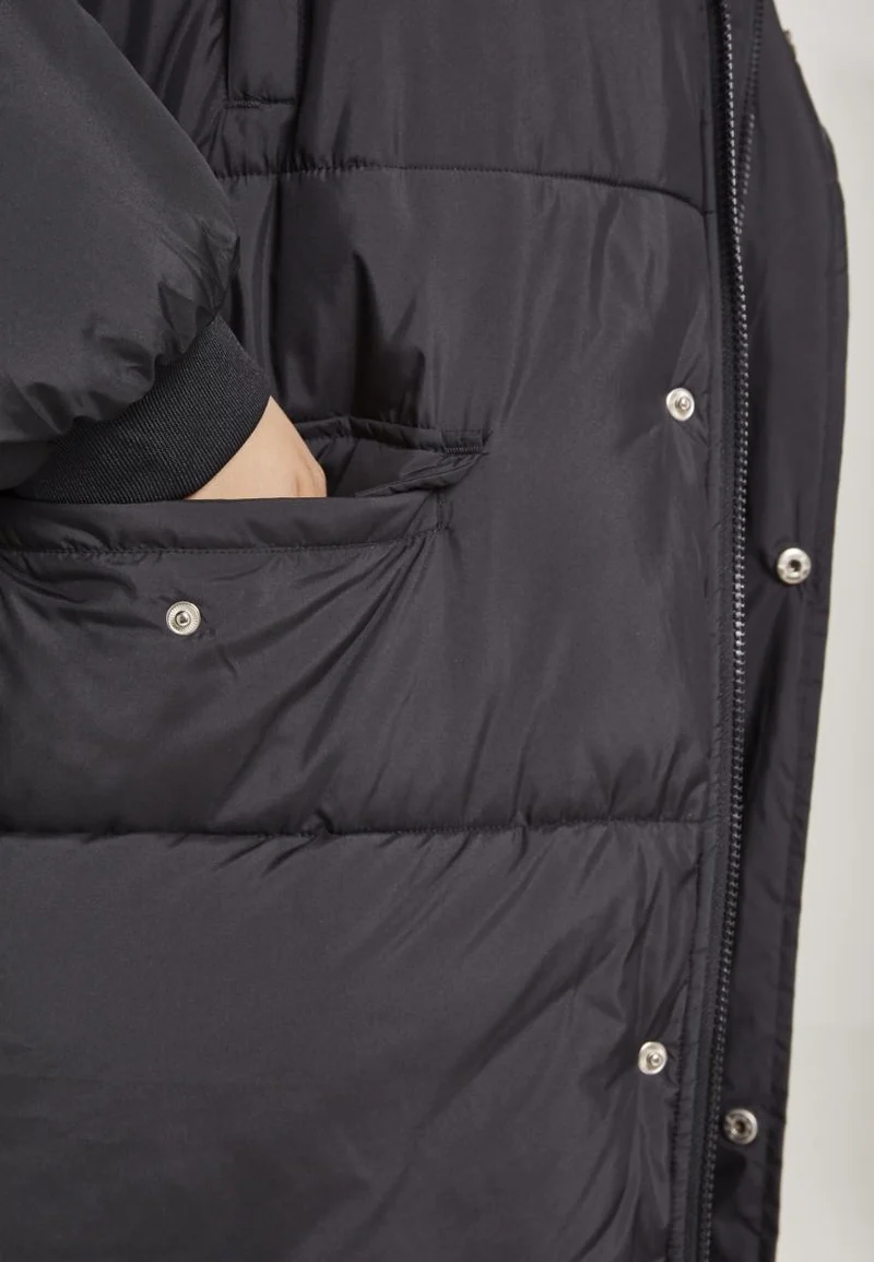 UC Oversize Faux Fur Puffer Coat