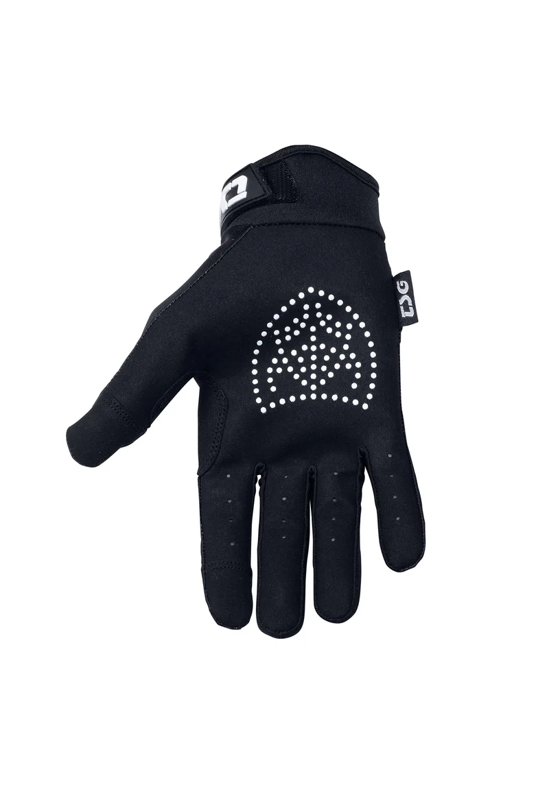 DW Glove