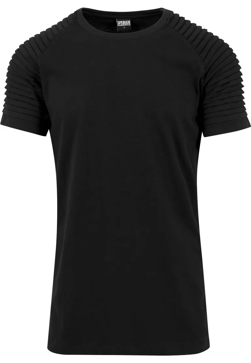 UC Pleat Raglan Tee