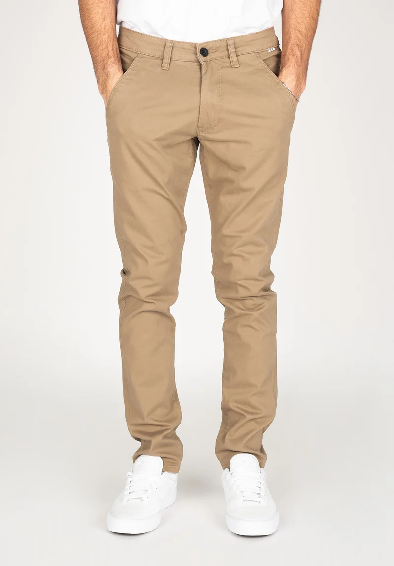 Flex Tapered Chino
