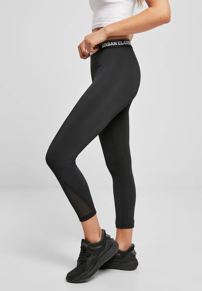 UC Tech Mesh Pedal Pusher Tights