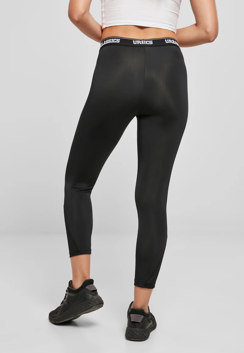 UC Tech Mesh Pedal Pusher Tights