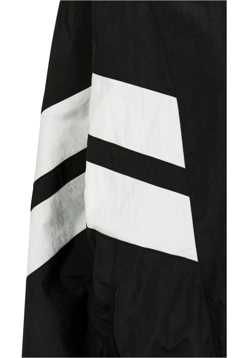 UC Crinkle Batwing Jacket