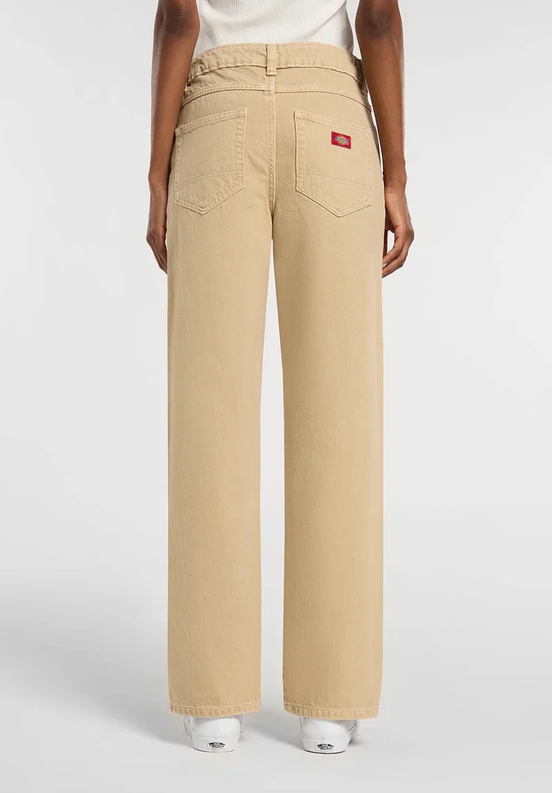 984 Relaxed Straight