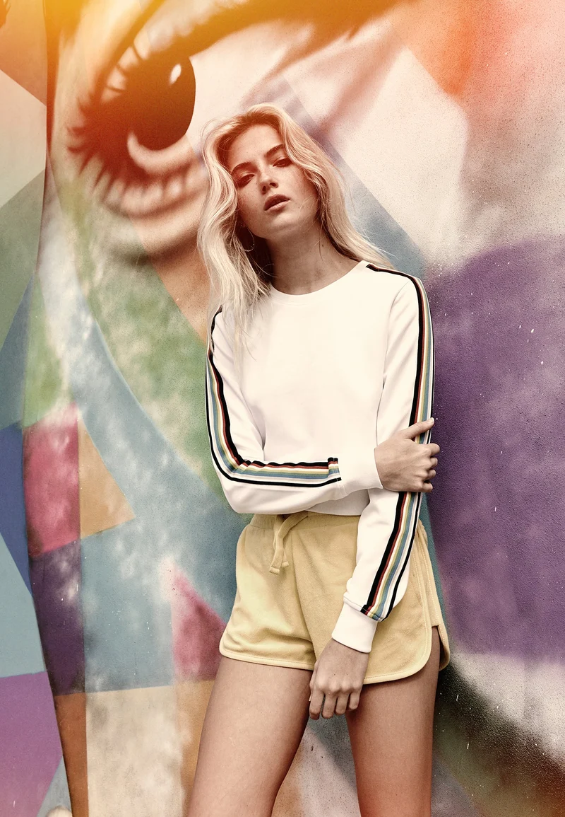 UC Multicolor Taped Sleeve Crewneck