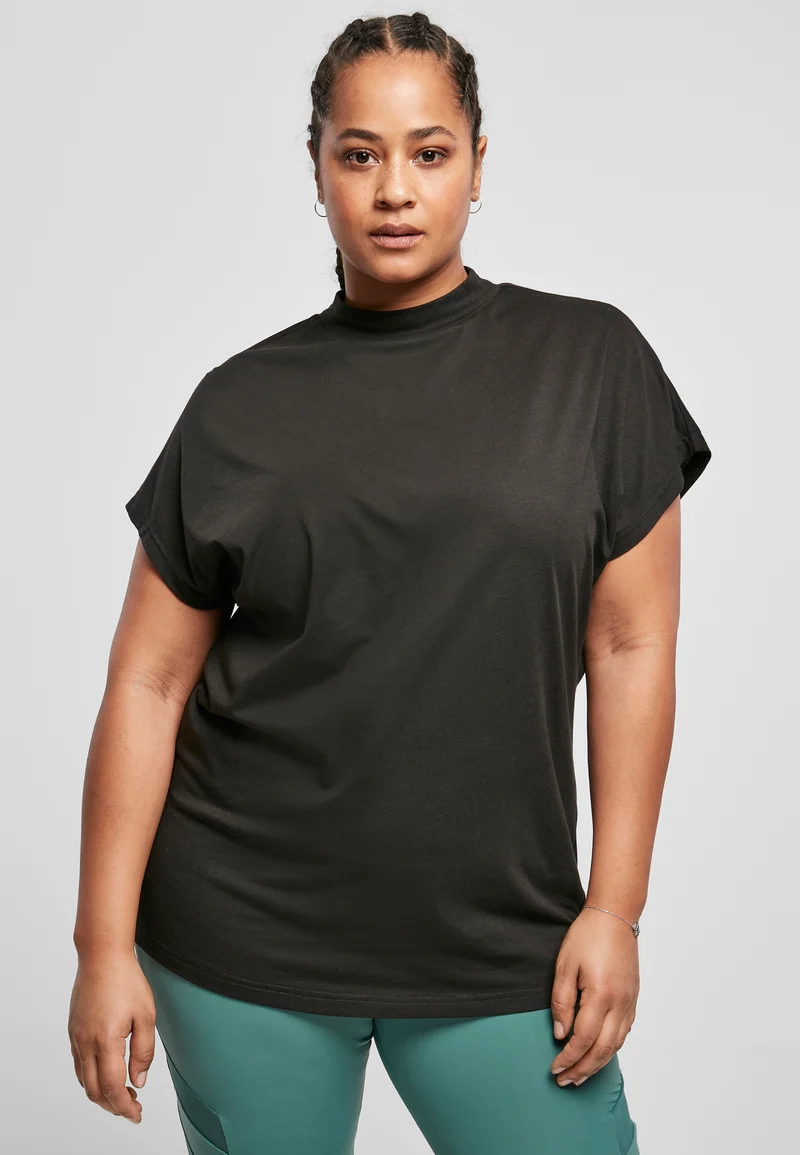UC Oversized Cut On Sleeve Tee