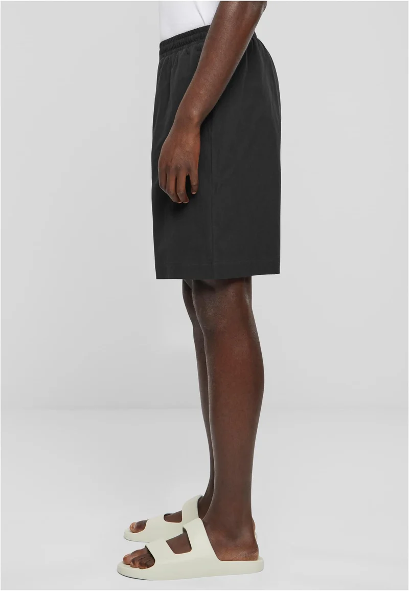 UC Wide Crepe Shorts