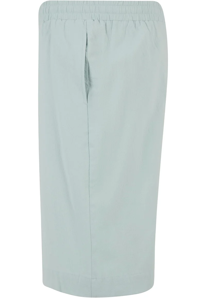 UC Wide Crepe Shorts