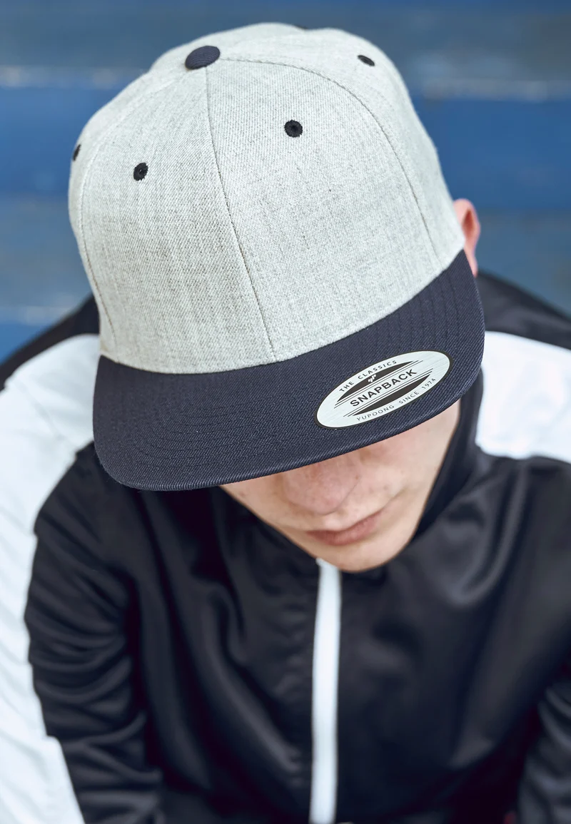 Classic Snapback 2-Tone One Size