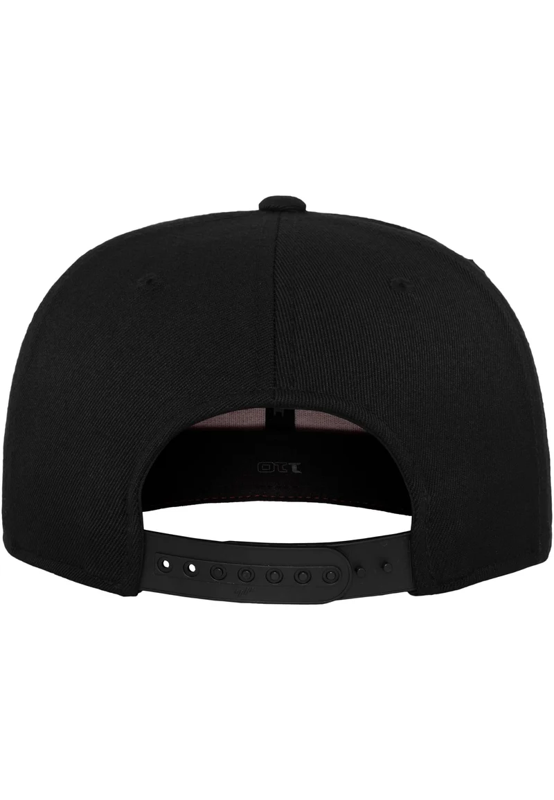 110 Flexfit Fitted Snapback One Size
