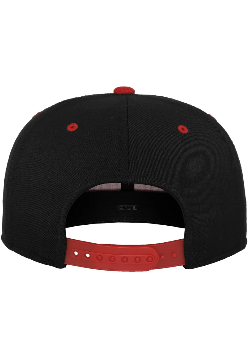 110 Flexfit Fitted Snapback One Size