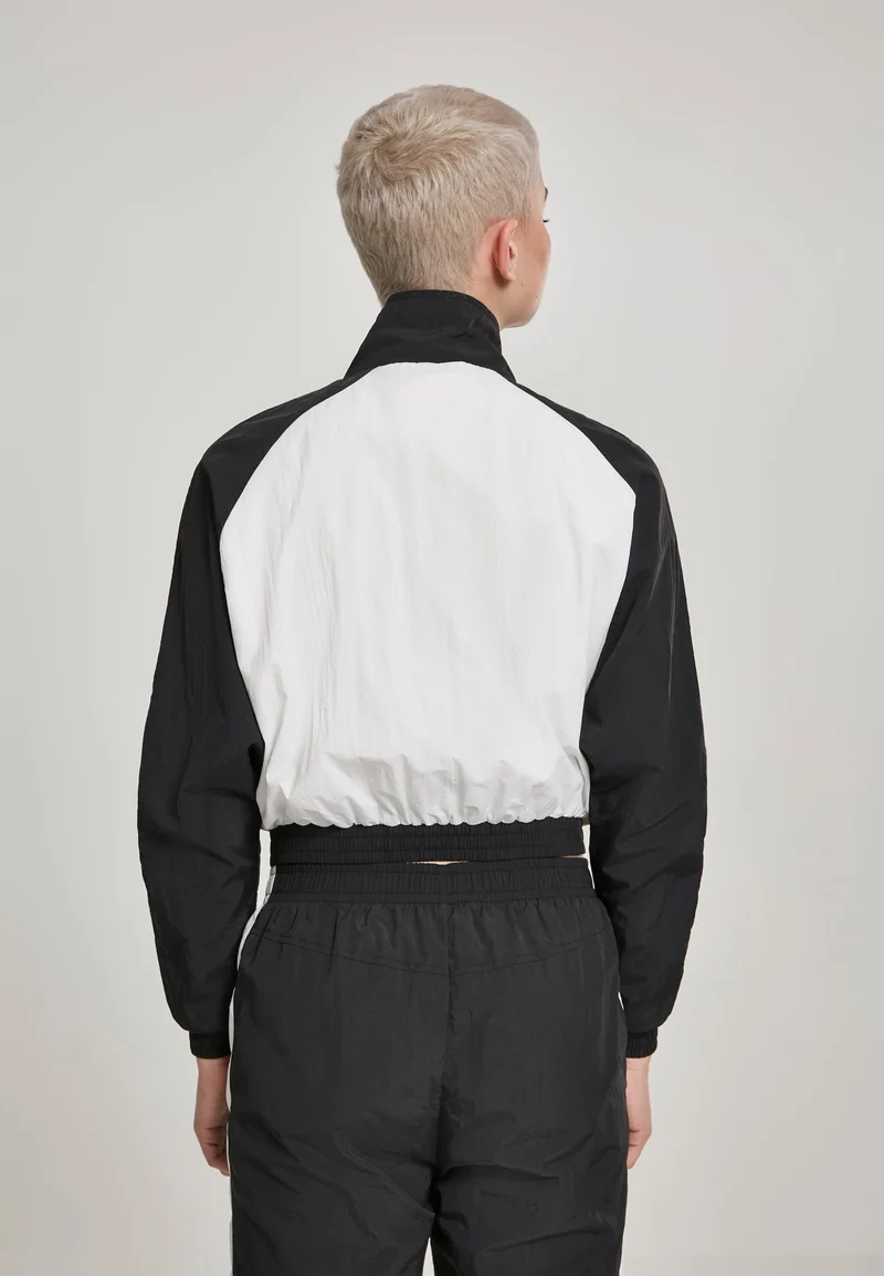 UC Short Raglan Crinkle Batwing Jacket