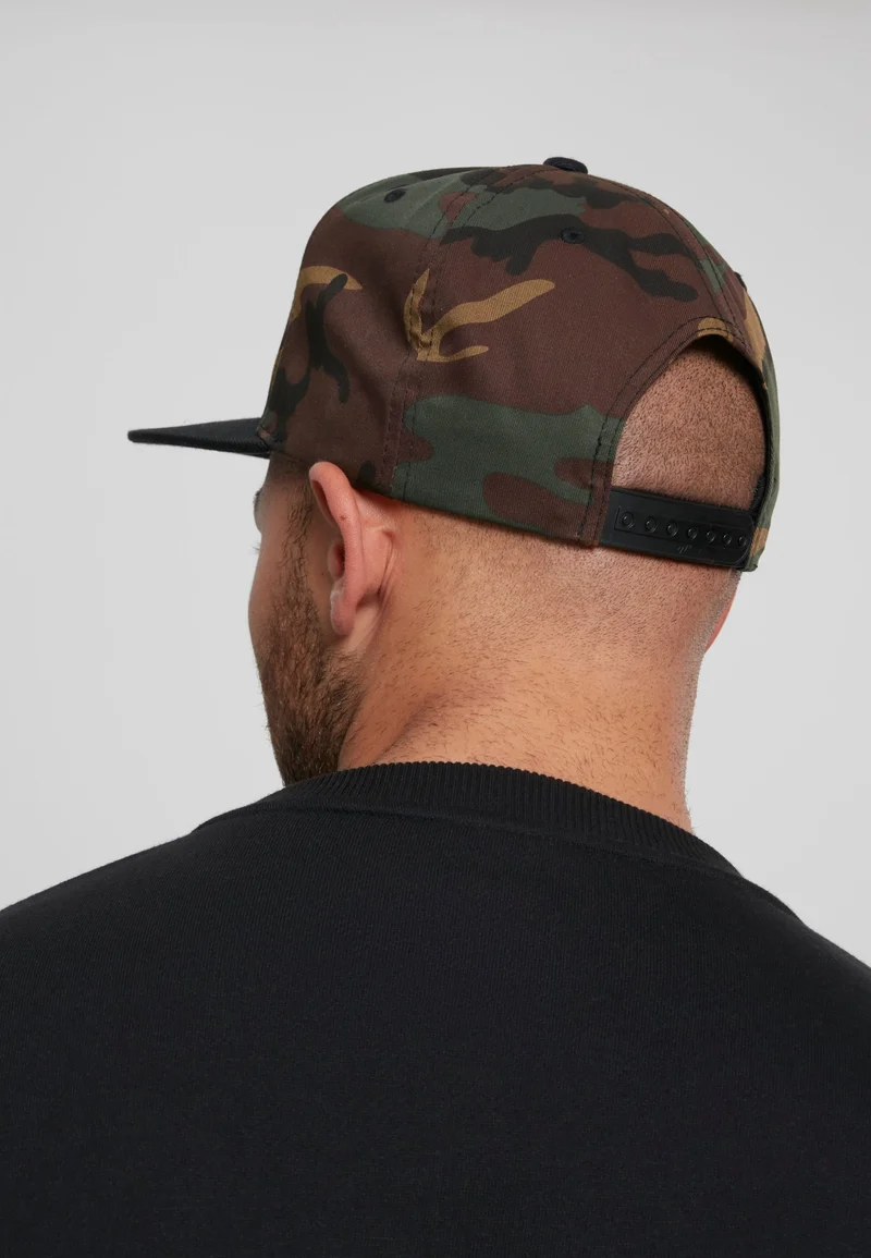 Classic Camo Snapback One Size