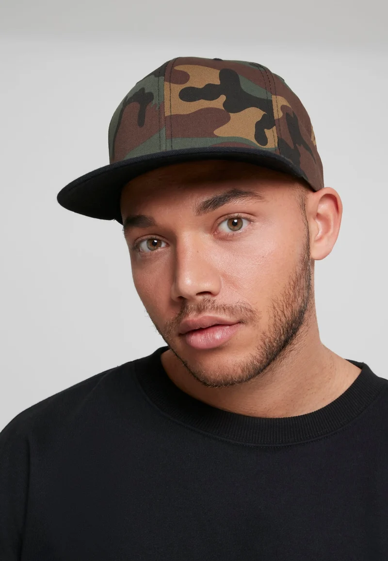 Classic Camo Snapback One Size