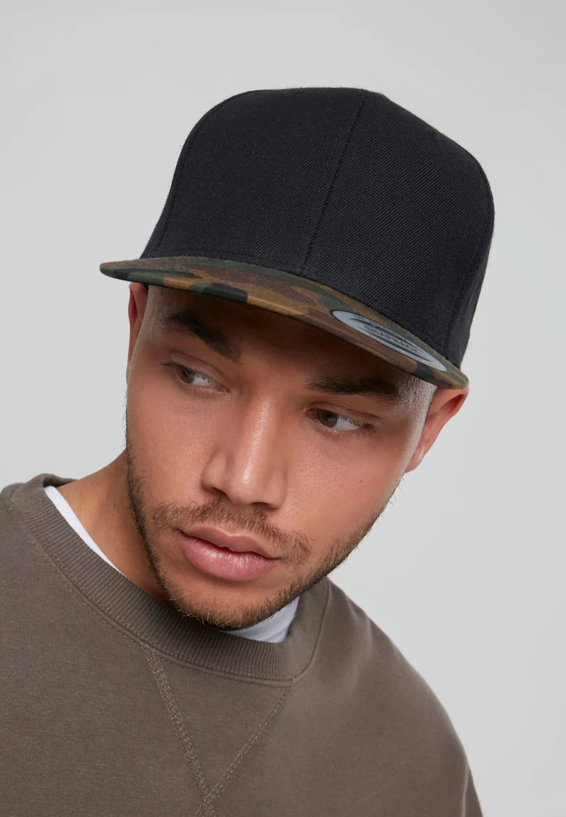 Classic Camo Snapback One Size