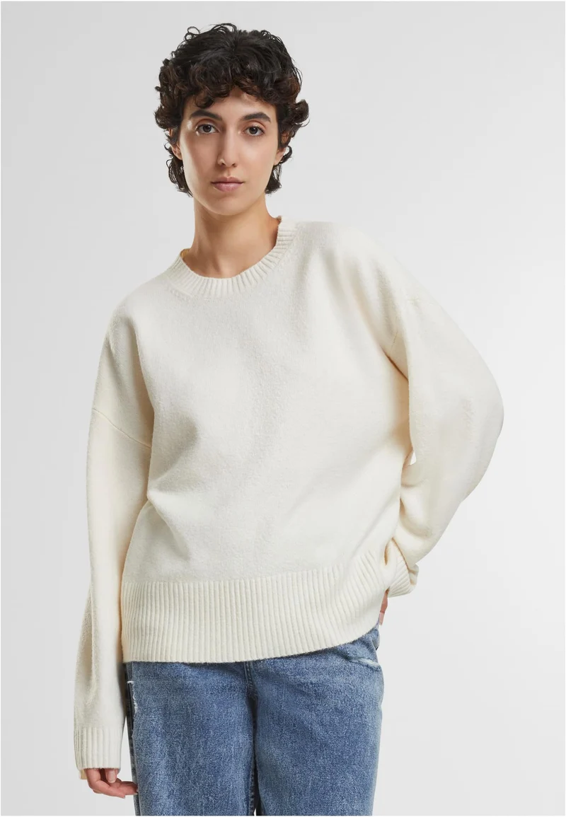 UC Soft Oversized Sweater
