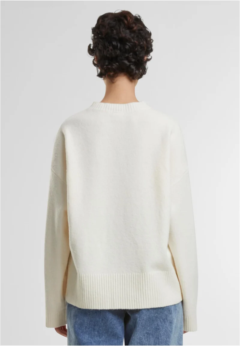 UC Soft Oversized Sweater