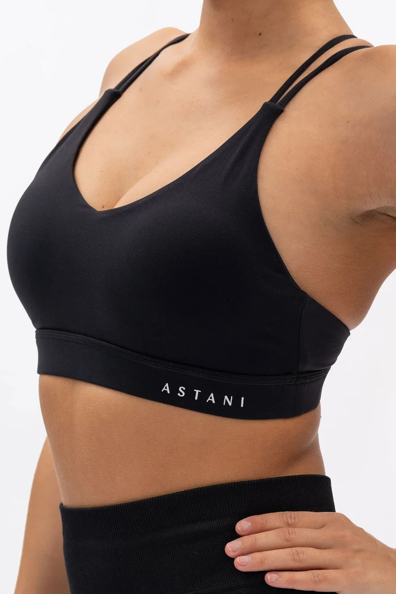 A EUPHORIA Top - Black