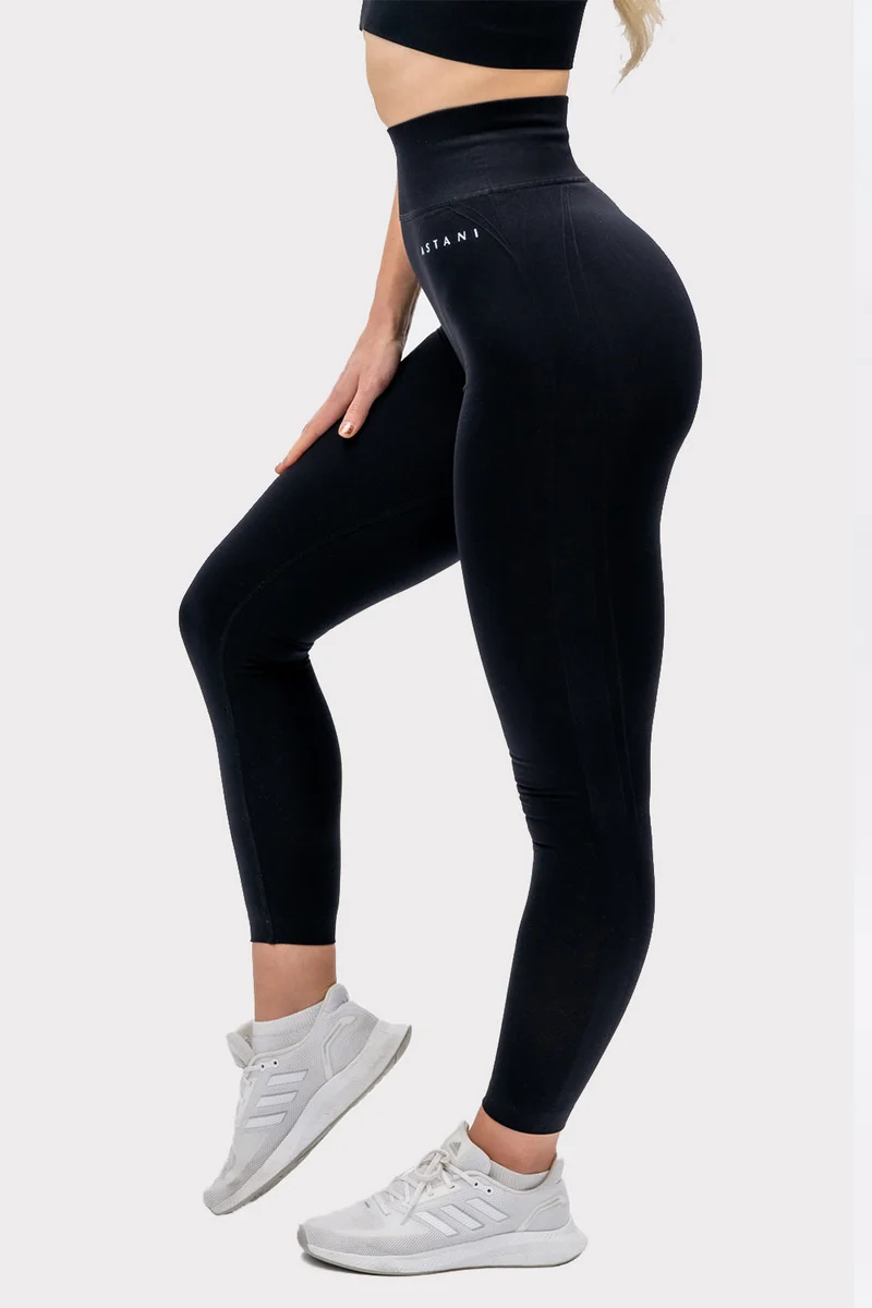 A EVE Seamless Tights - Svart