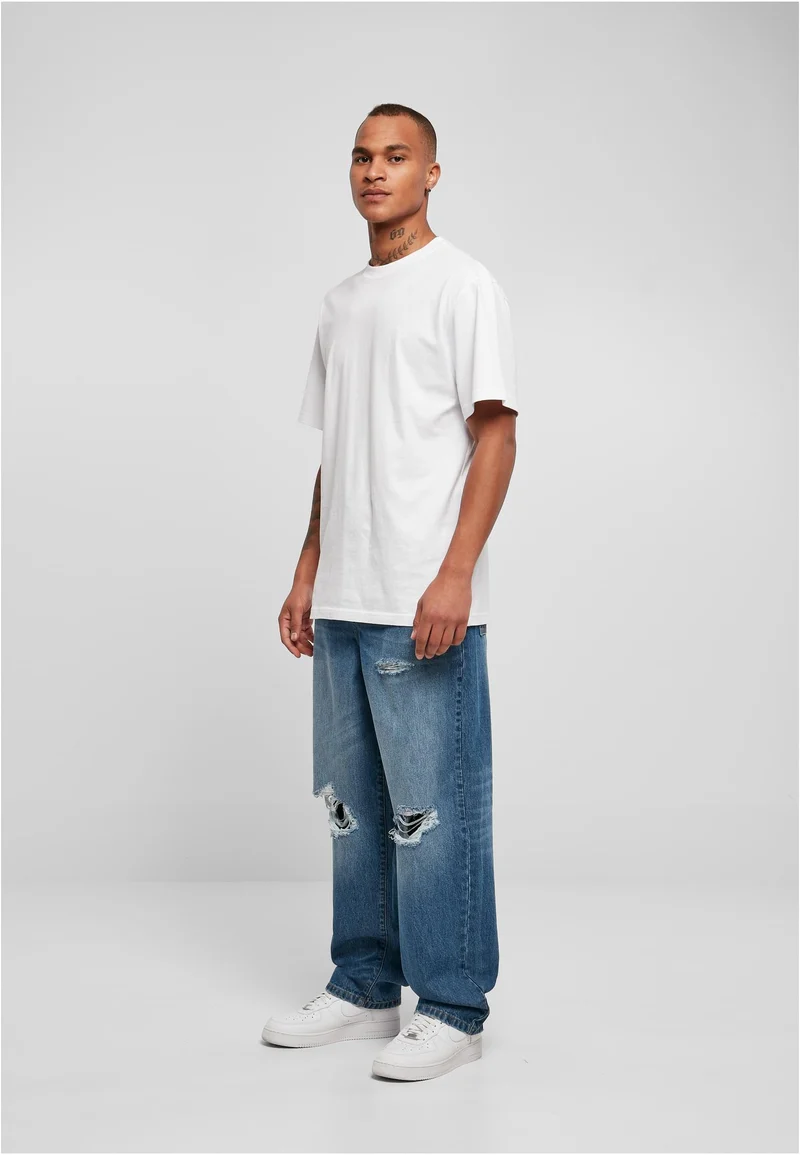 UC Distressed 90s Jeans