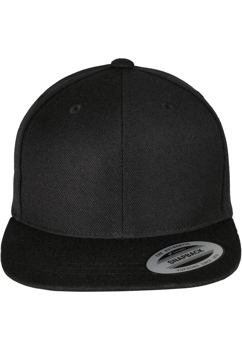 Classic Snapback One Size