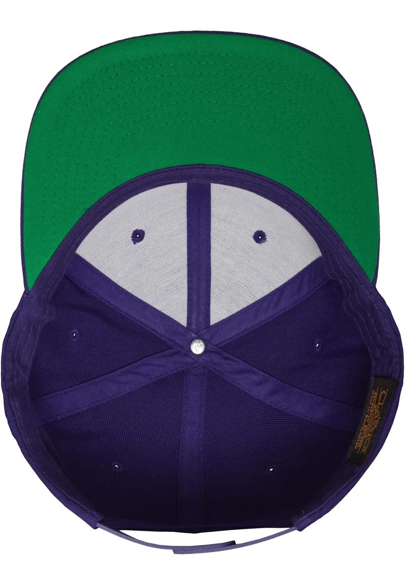 Classic Snapback One Size