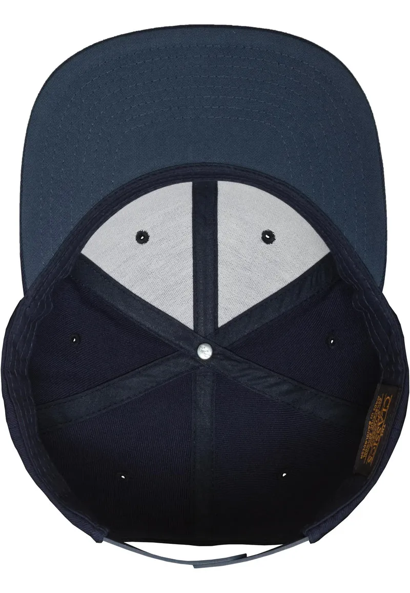 Classic Snapback One Size