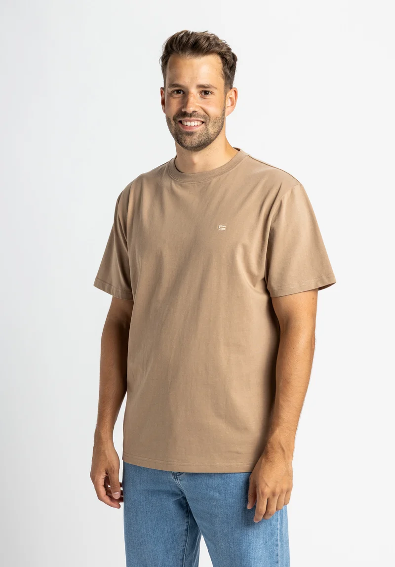 Easy Tee