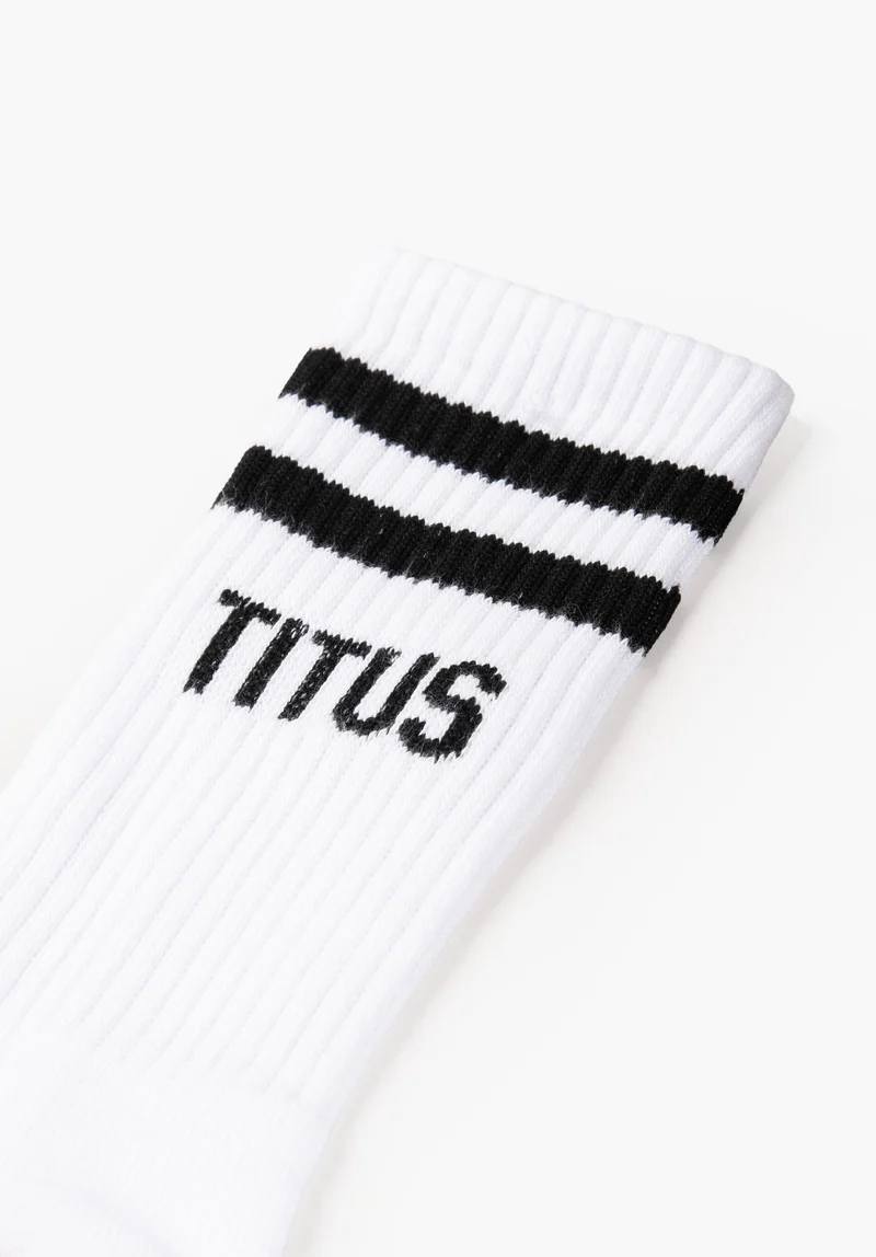 Titus Single
