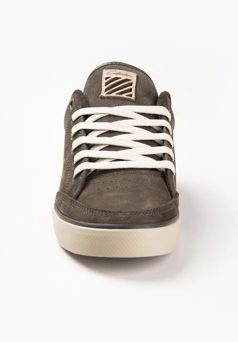 Lopez 50 SE x Manhole