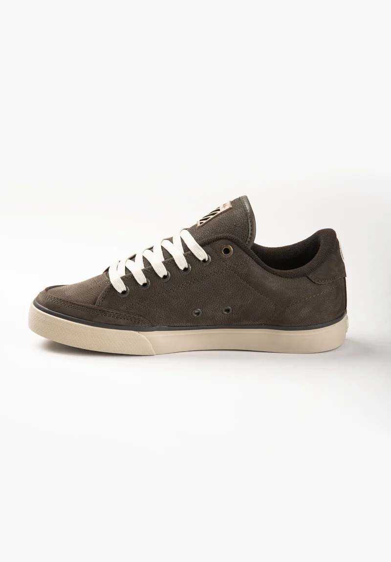 Lopez 50 SE x Manhole