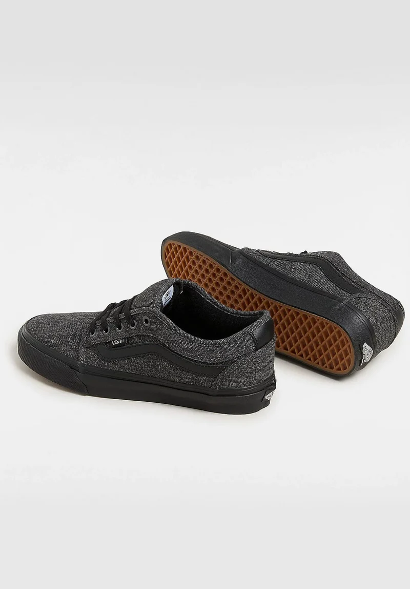 Skate Chukka Low Sidestripe