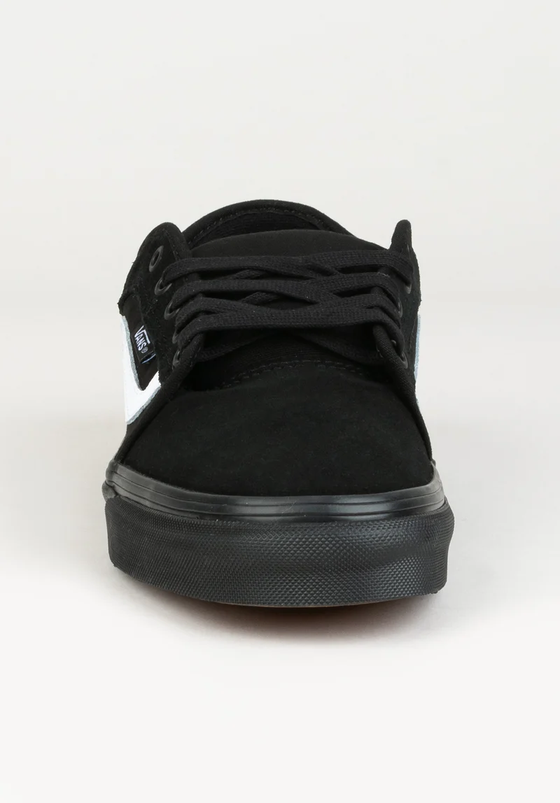 Chukka Low Sidestripe
