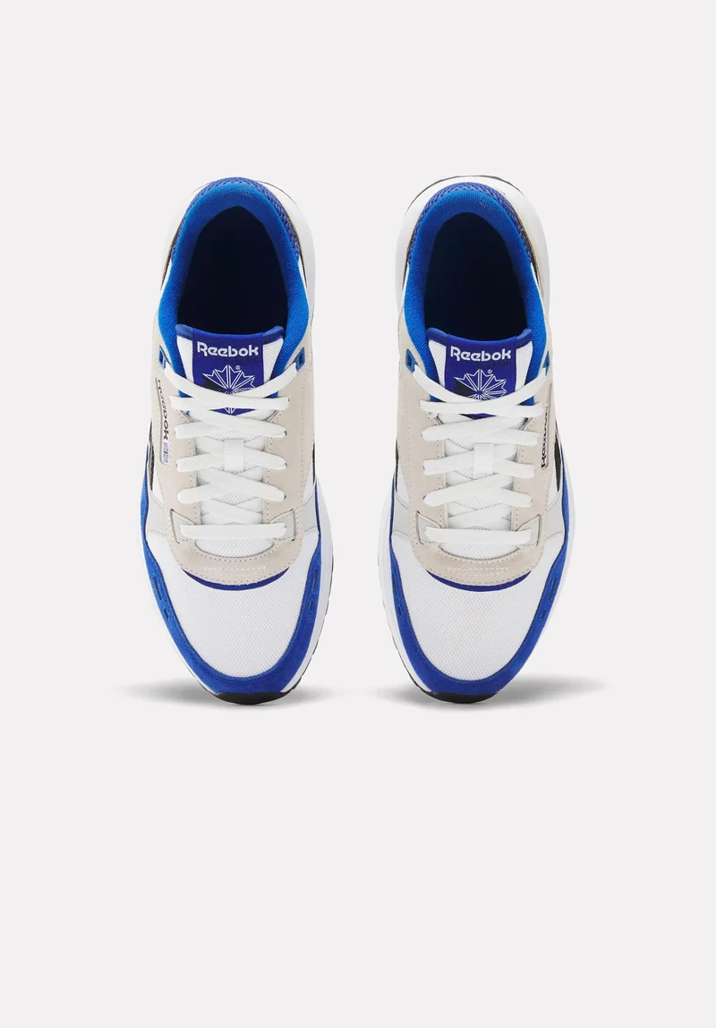 Classic Leather 2400