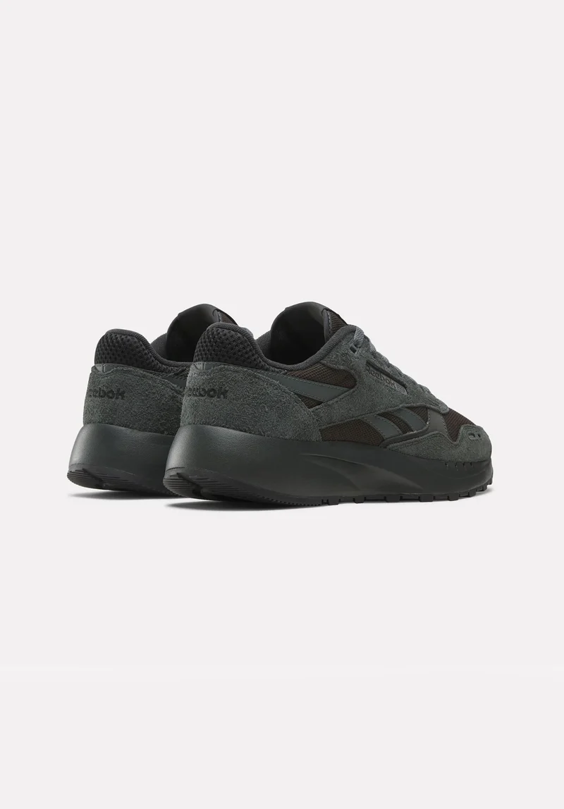Classic Leather 2400