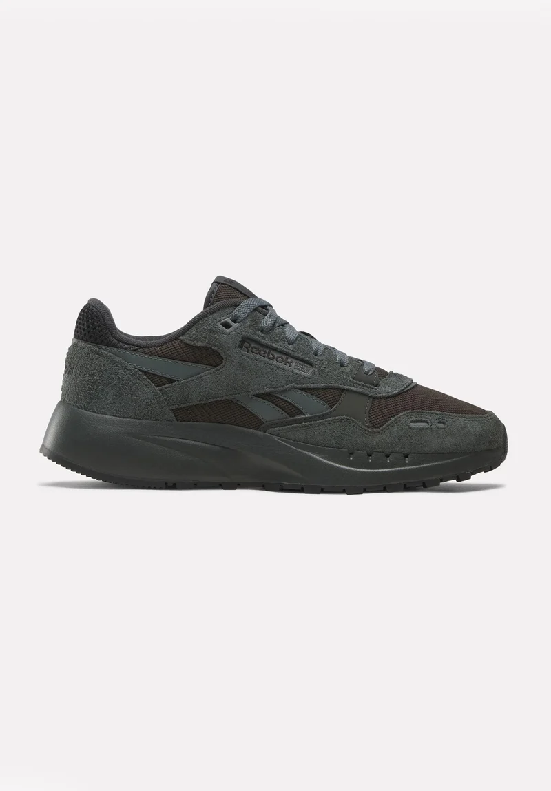 Classic Leather 2400