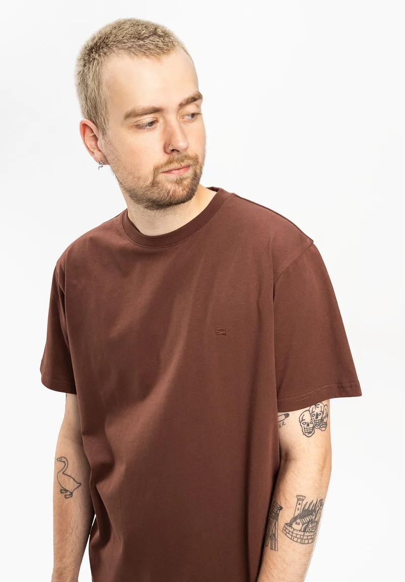 Easy Tee