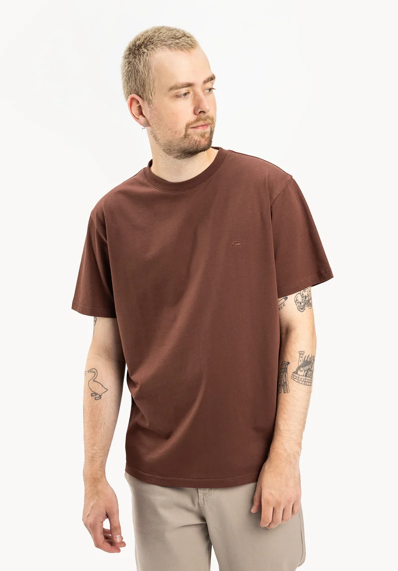 Easy Tee
