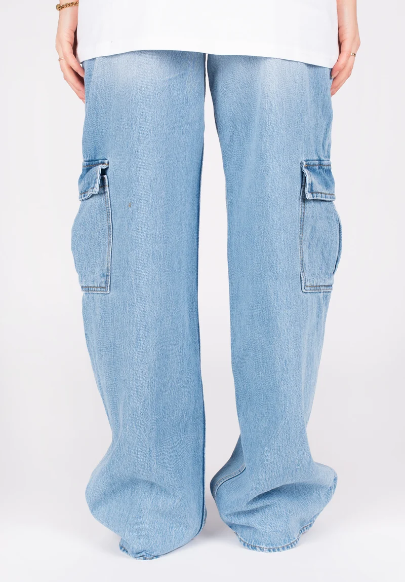 Women Mia Cargo