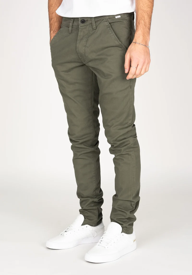 Flex Tapered Chino