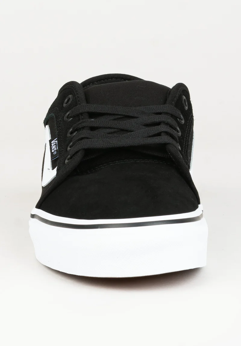 Chukka Low Sidestripe