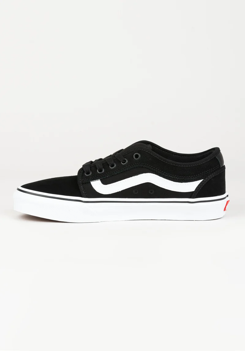 Chukka Low Sidestripe