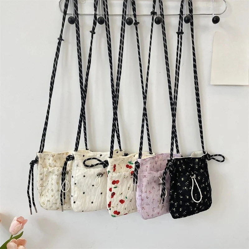Stilvolle Damenhandtaschen: Die perfekte Mini-Umhängetasche mit Kordelzug