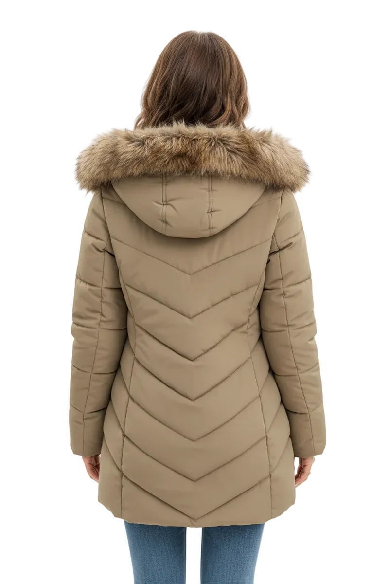 Entdecken Sie den vielseitigen, wattierten Baumwollmantel für Damen – Ihr perfekter Begleiter für Komfort und Stil.