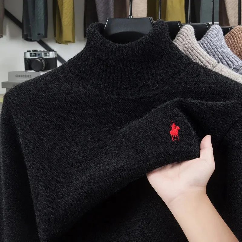 Herren-Rollkragenpullover aus besticktem Samt – Warmer, luxuriöser Strickpullover mit Ponymotiv