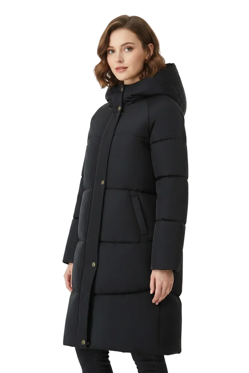 Werten Sie Ihre Garderobe mit unserer stylischen Damen-Steppjacke auf.